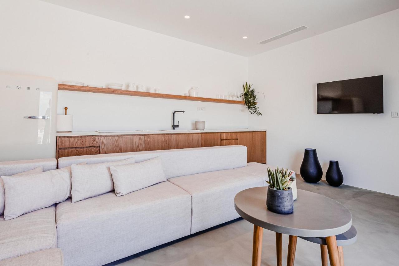 Klouvas Amarelo Suites מראה חיצוני תמונה